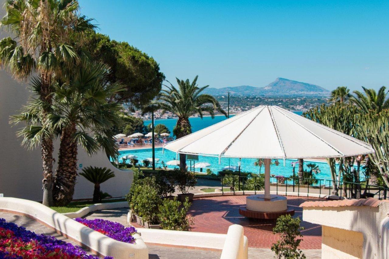 Hotel Cdshotels - Citta Del Mare 4*